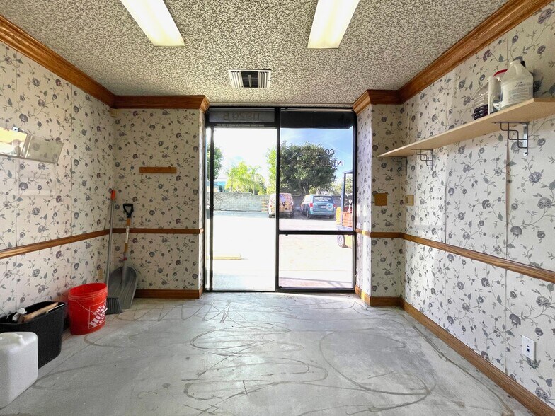 More Photos Of 11920 Goldring Rd, Arcadia Warehouse For Sale