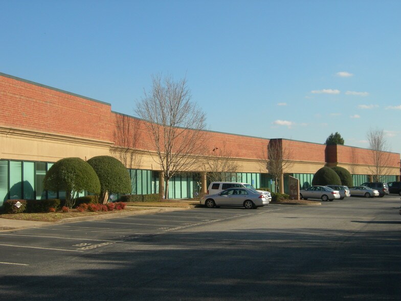 More Photos Of 1005 Alderman Dr, Alpharetta Research And Development For Lease