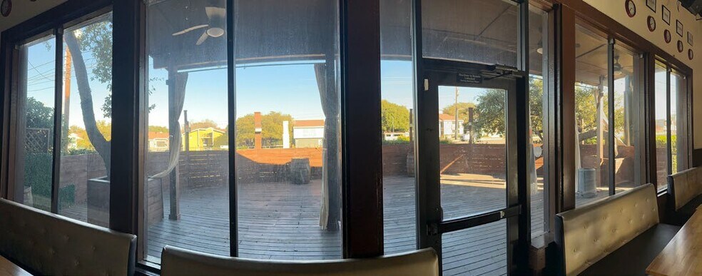 More Photos Of 8811 Fredericksburg Rd, San Antonio Restaurant For Sale