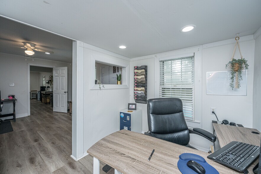 More Photos Of 2136 Easy St, North Charleston Freestanding For Sale