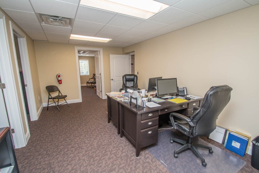 More Photos Of 22100 Mastick Rd, Fairview Park Office For Sale