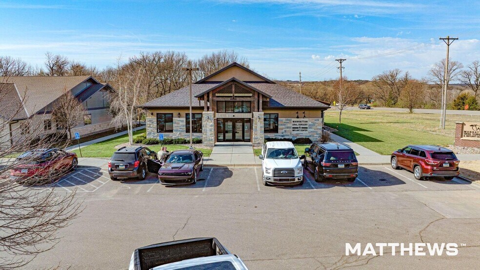 Primary Photo Of 4201 Anderson Ave, Manhattan Medical For Sale