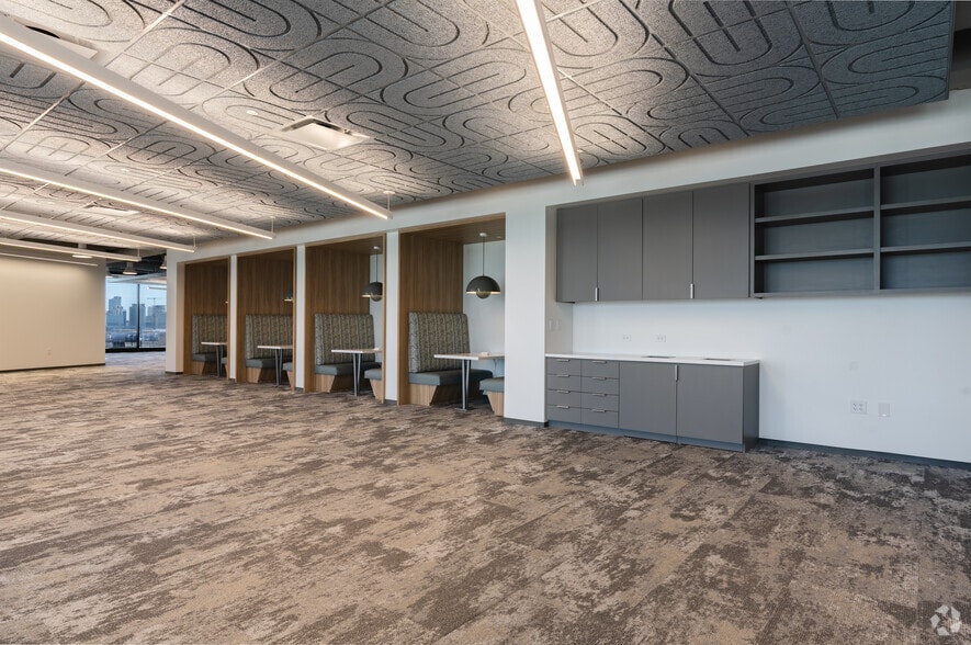 More Photos Of 1042 Northside Dr NW, Atlanta Office For Lease