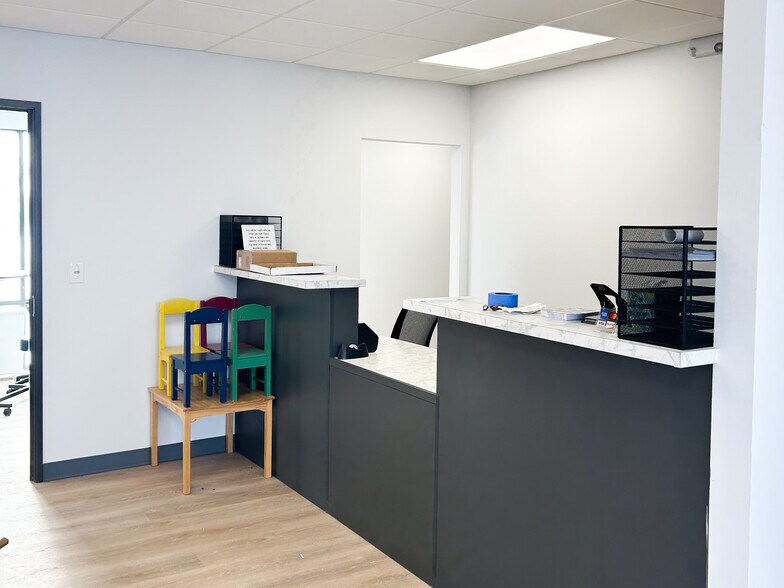 More Photos Of 1116 NE 10th St, Abilene Freestanding For Lease