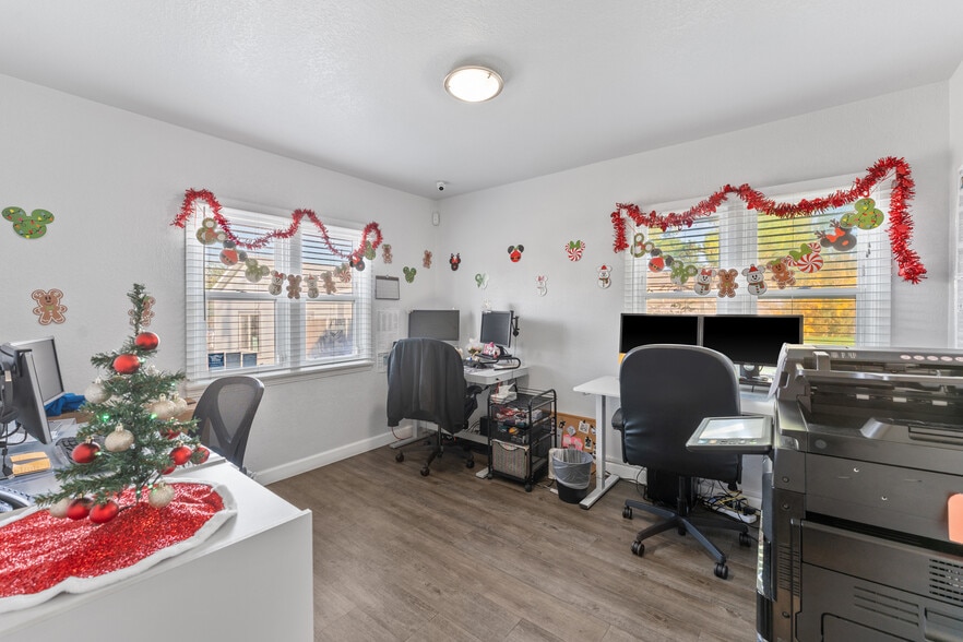 More Photos Of 76 Alabama St, Redlands Office For Lease