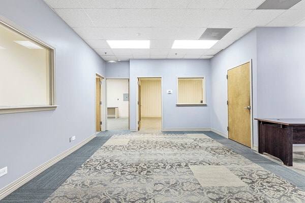 More Photos Of 501-565 N Wolf Rd, Wheeling Warehouse For Sale