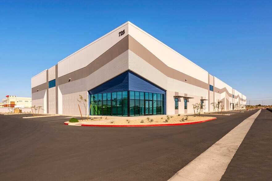 Primary Photo Of 725 N Eliseo C. Felix Jr Way, Avondale Warehouse For Lease