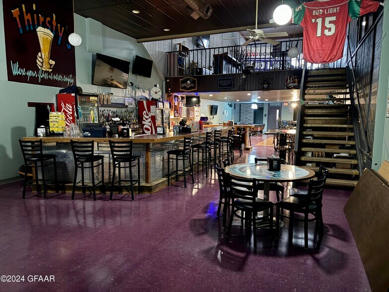 More Photos Of 318 4th St NE, Devils Lake Bar For Sale