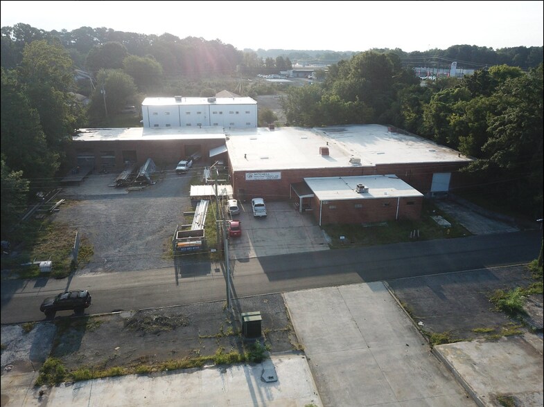 More Photos Of 503 11th Ave, Dalton Manufacturing For Sale