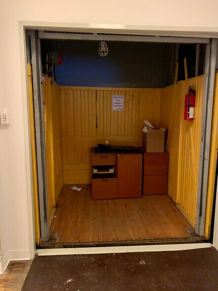 More Photos Of 1512 N Fremont St, Chicago Loft Creative Space For Lease