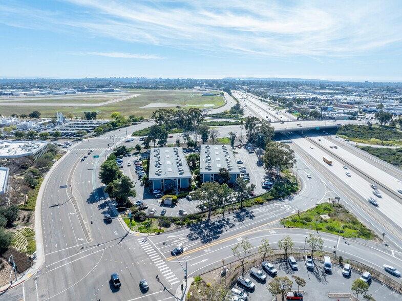 More Photos Of 4550 Kearny Villa Rd, San Diego Office For Sale