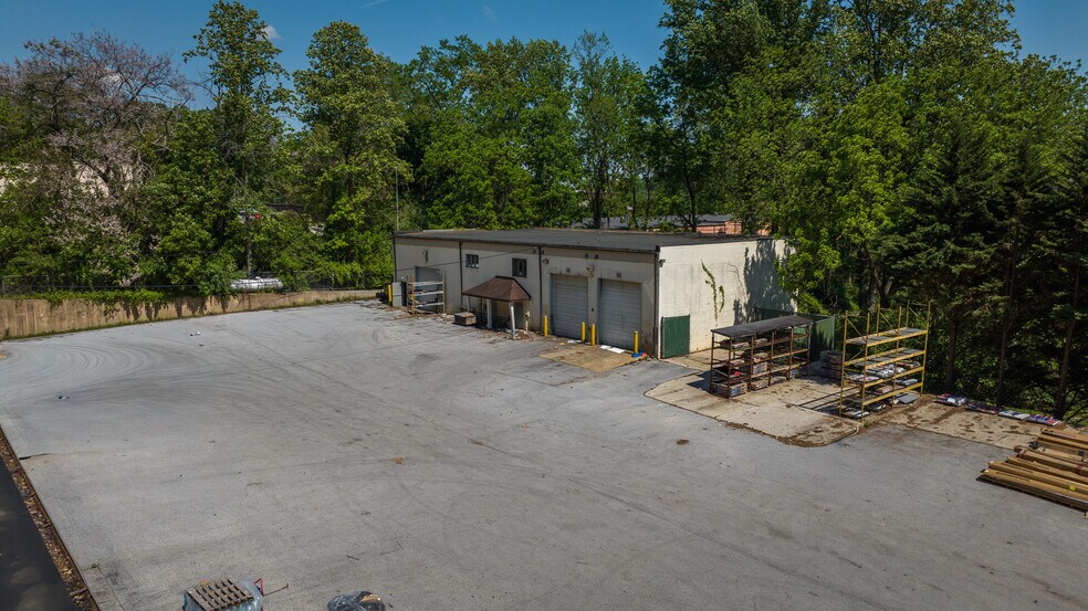 More Photos Of 5081 W Chester Pike, Newtown Square Warehouse For Sale