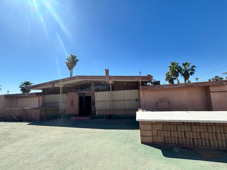 More Photos Of 3761 Royal Crest St, Las Vegas Office Residential For Sale
