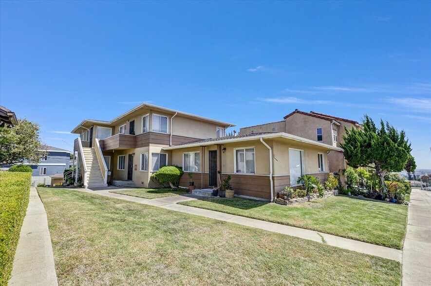 Primary Photo Of 6006 Overhill Dr, Los Angeles Apartments For Sale