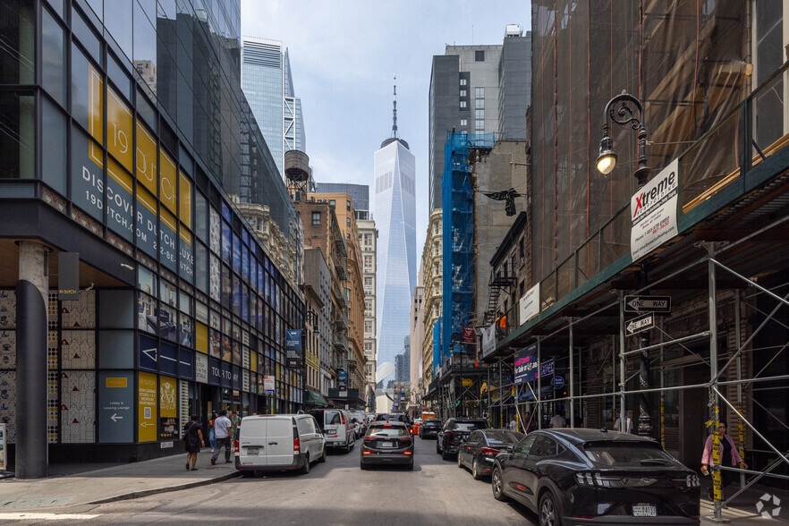 More Photos Of 121 Fulton St, New York Office For Lease