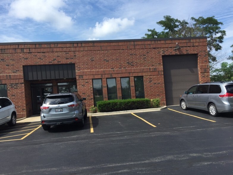 More Photos Of 1050 Ensell Rd, Lake Zurich Industrial For Sale