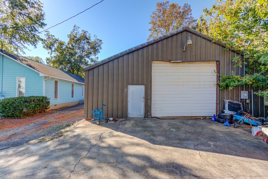 More Photos Of 2161 Pendley Rd, Cumming Industrial For Sale