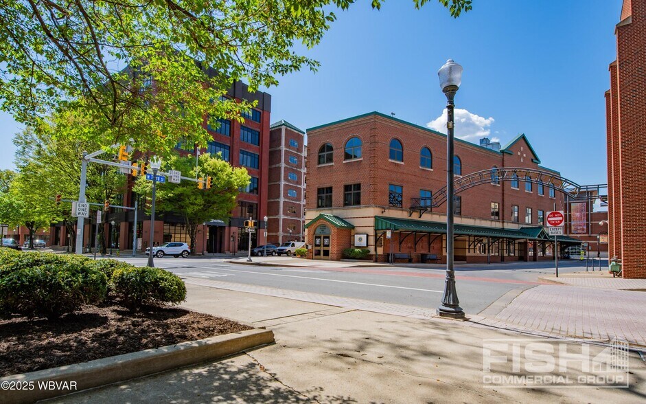 More Photos Of 330 Pine St, Williamsport Medical For Lease