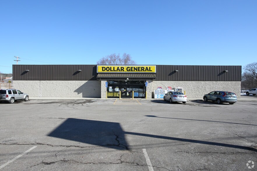 More Photos Of 89 E Main St, Lucas Freestanding For Sale