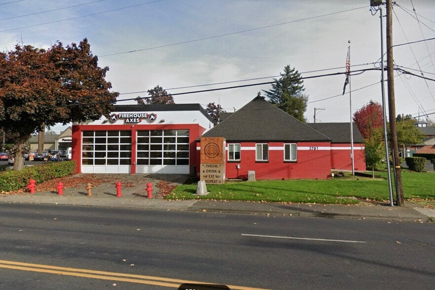 Primary Photo Of 400 E 37th St, Vancouver Restaurant For Sale