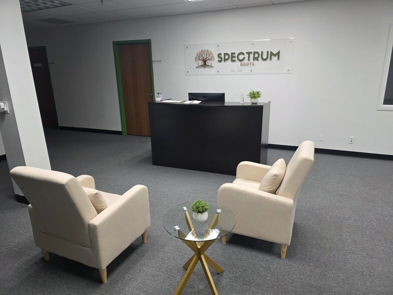 More Photos Of 1710 Douglas Dr N, Golden Valley Business Park For Sale