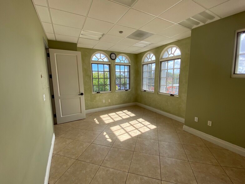More Photos Of 2754 Imperial Ave, San Diego Medical For Sale