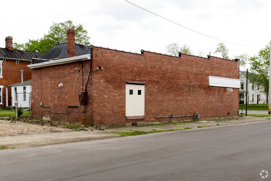 More Photos Of 601 E Main St, Chillicothe Storefront For Lease