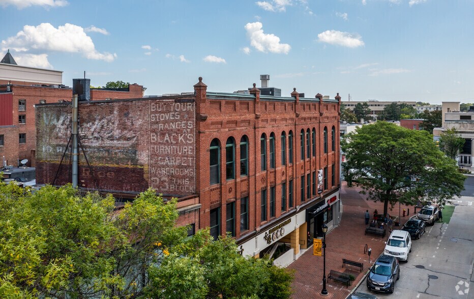 More Photos Of 21 Pleasant St, Malden Loft Creative Space For Lease