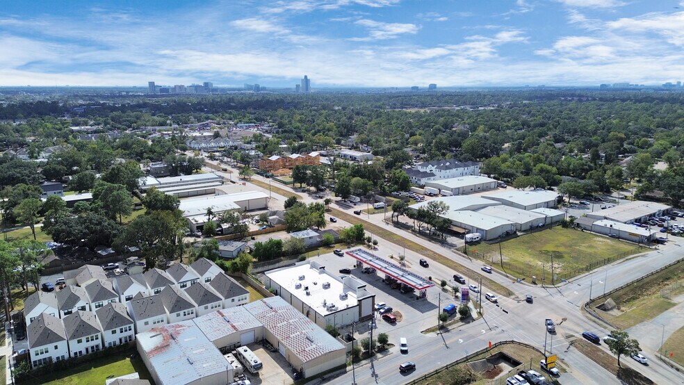 More Photos Of 2340 Blalock Rd, Houston General Retail For Sale