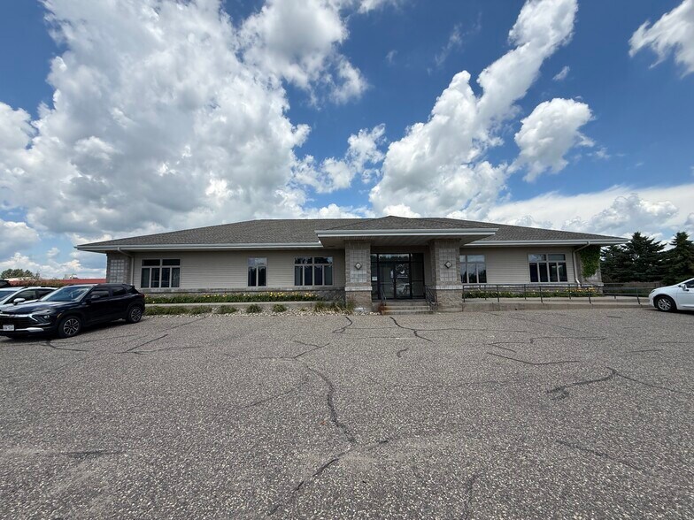 More Photos Of 227 Meridian Dr, New Richmond Office For Lease