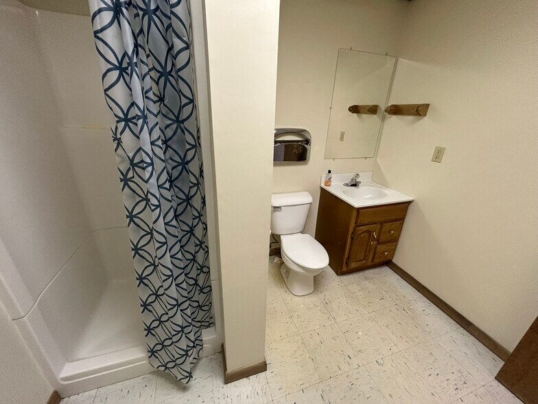 More Photos Of 198 George St, Beckley Research And Development For Sale