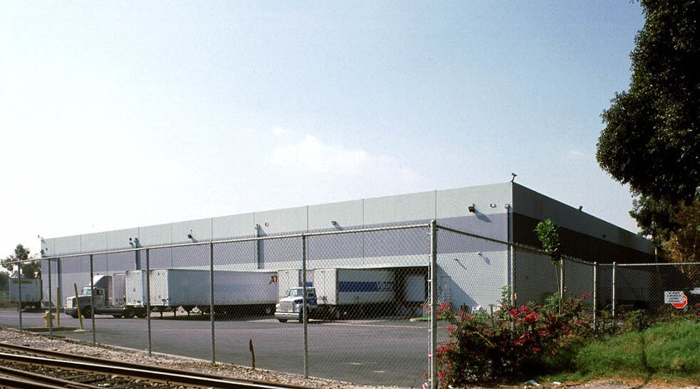More Photos Of 13140 Midway Pl, Cerritos Warehouse For Lease