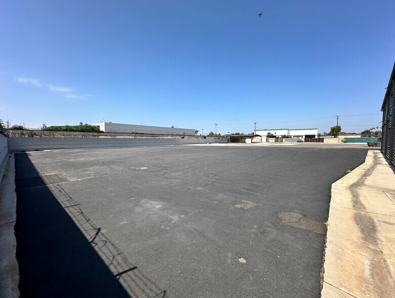 More Photos Of 8226 Whittier Blvd, Pico Rivera Warehouse For Lease