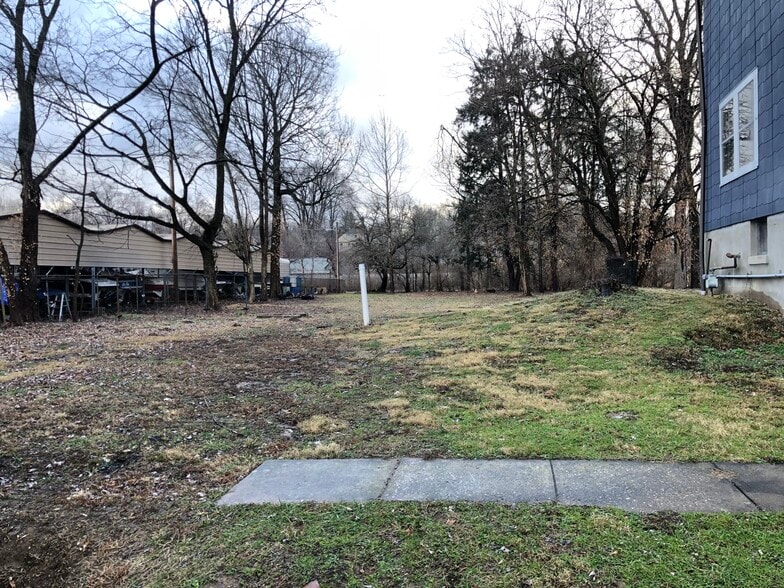 More Photos Of 47 Thornton Ave, Cincinnati Storefront Retail Residential For Lease