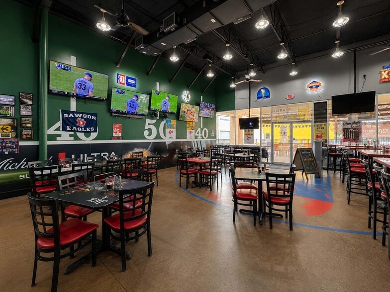 More Photos Of 9721 W Broadway St, Pearland Restaurant For Sale