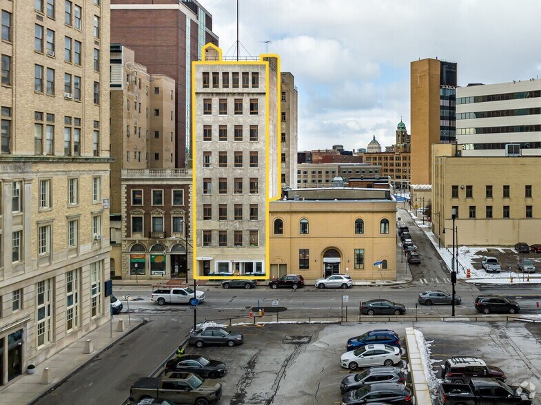 More Photos Of 35 Chestnut St, Rochester Apartments For Sale