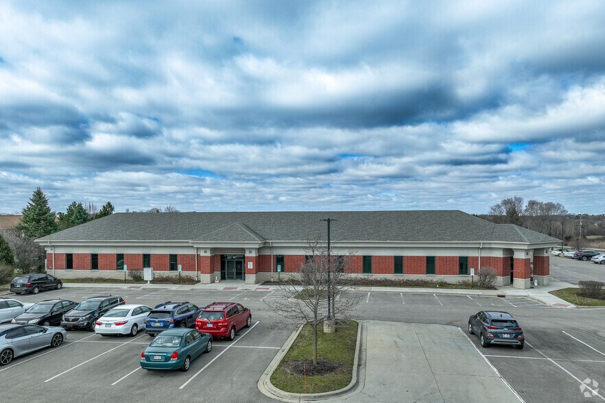 More Photos Of 2971 Algonquin Rd, Algonquin Medical For Lease