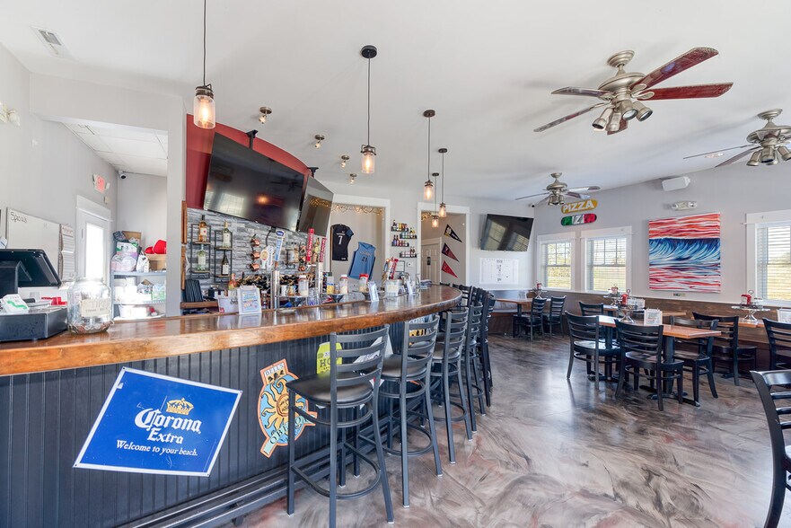 More Photos Of 100 Colingwood Ln, Kill Devil Hills Restaurant For Sale