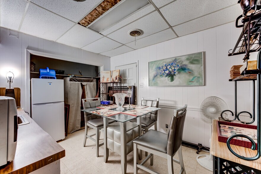 More Photos Of 811 N Travis St, Liberty Apartments For Sale