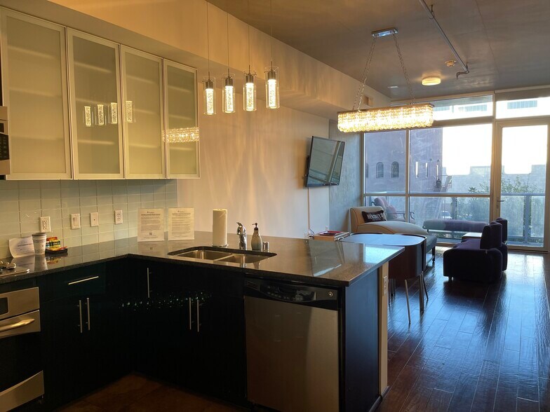 More Photos Of 353 E Bonneville Ave, Las Vegas Apartments For Sale