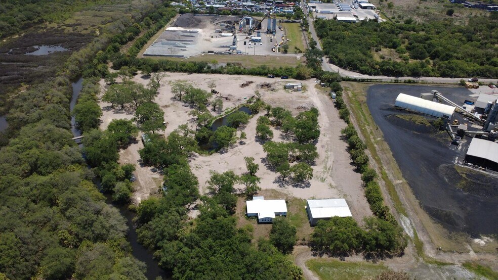 More Photos Of 5960 Jensen Rd, Tampa Land For Lease