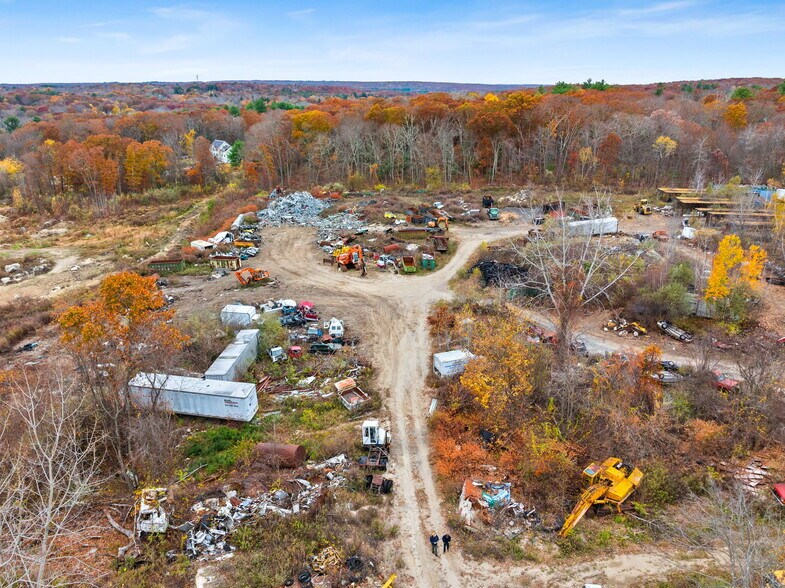 More Photos Of 164 Lincoln St, Millville Distribution For Sale