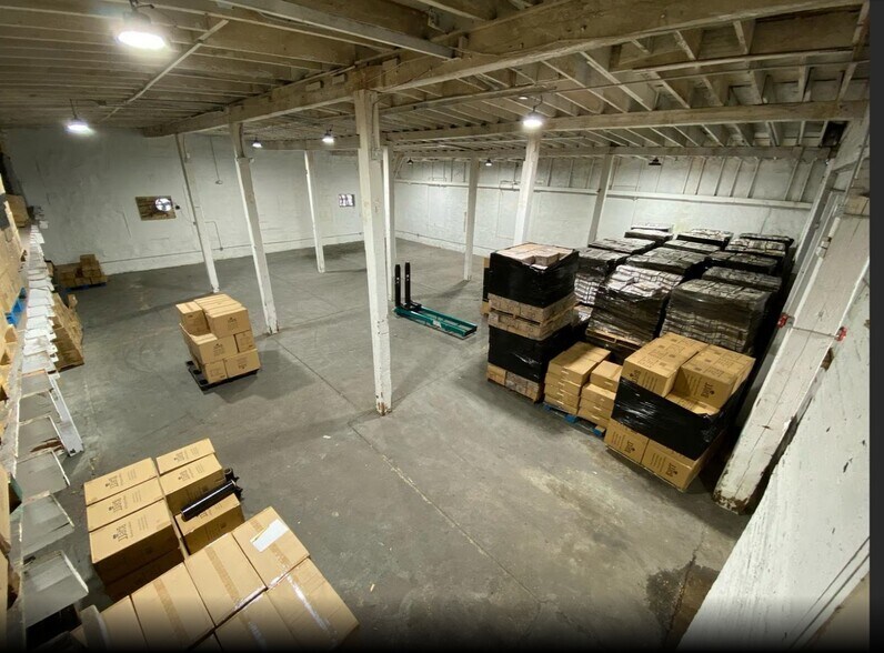 More Photos Of 491 21ST 21st St, Irvington Industrial For Lease