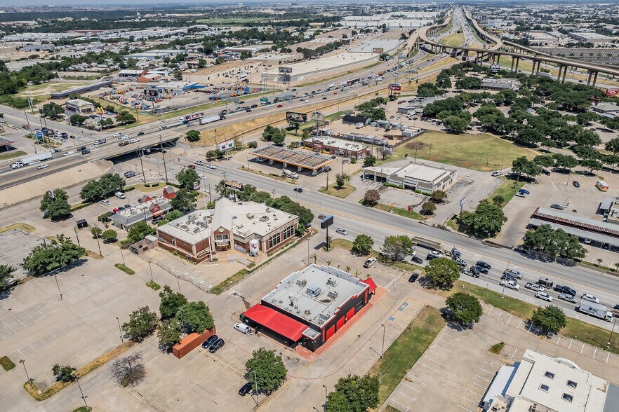 More Photos Of 10300 W Technology Blvd, Dallas Restaurant For Sale