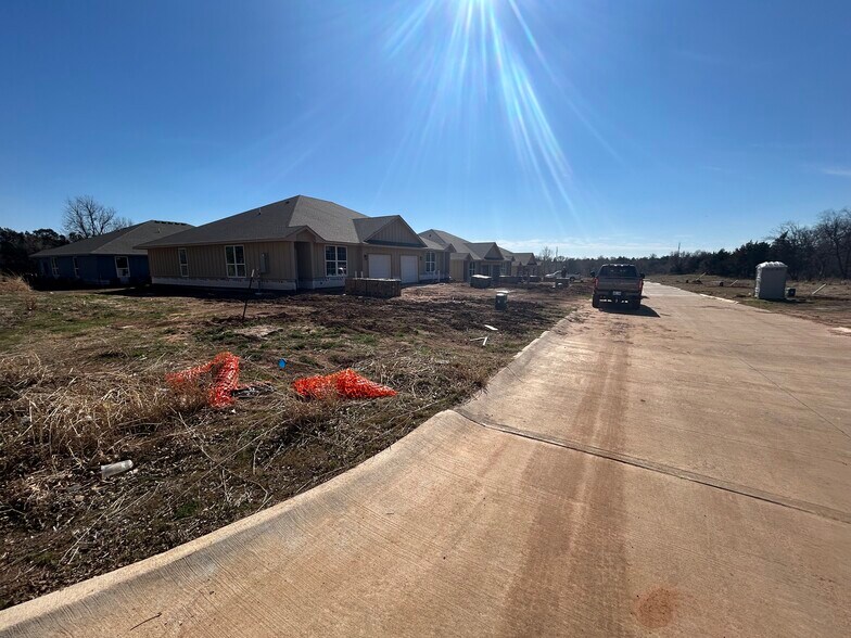 More Photos Of 615 W Moore St, Enid Multifamily For Sale