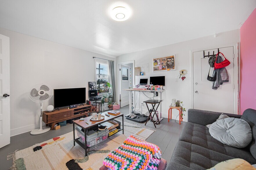 More Photos Of 2110 Ashby Ave, Berkeley Multifamily For Sale