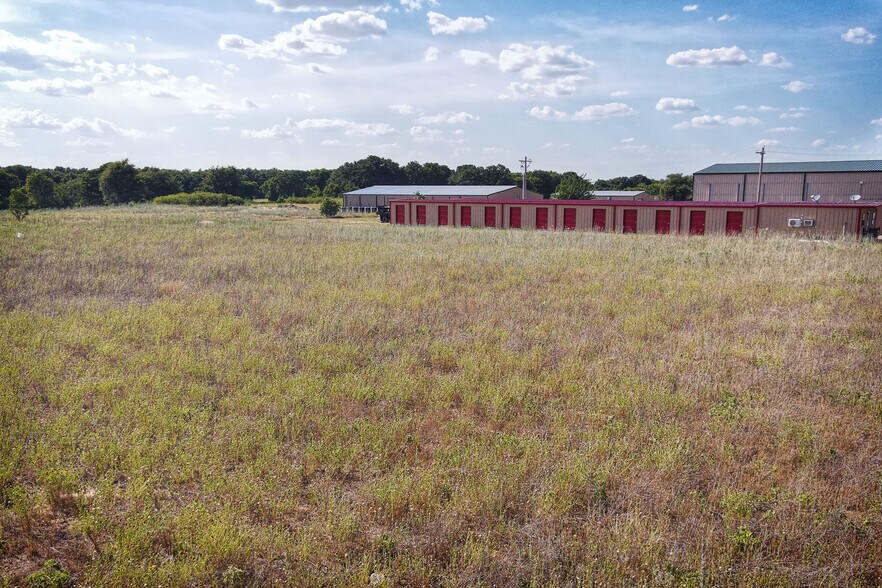 More Photos Of 19640 US Highway 77, Thackerville Specialty For Sale