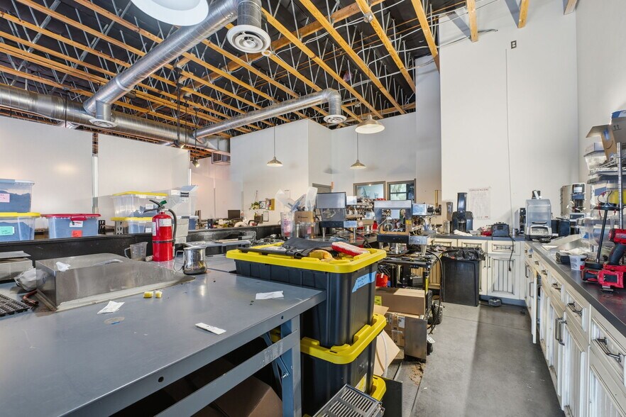 More Photos Of 1215 Aaron Dr, Richland General Retail For Lease