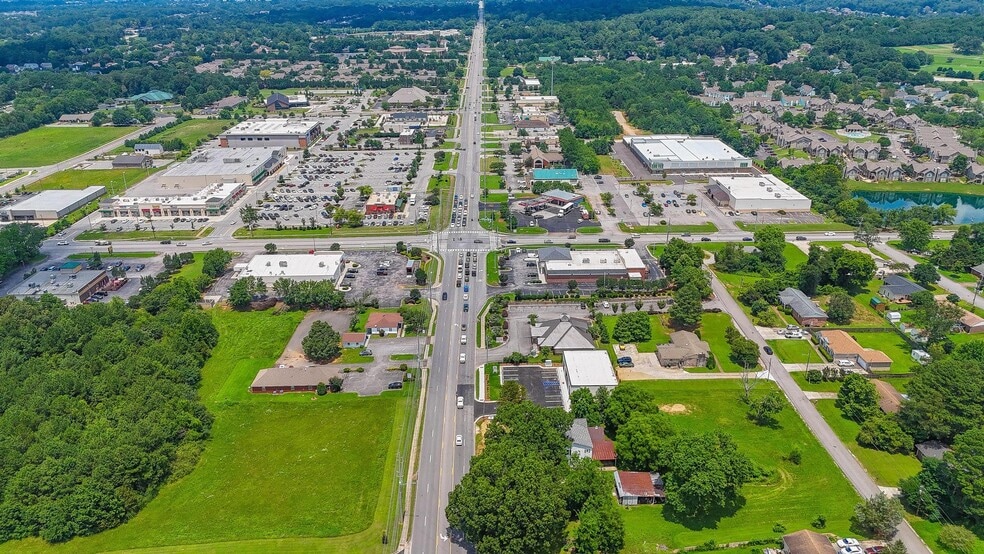 More Photos Of 269 Hughes Rd, Madison Office For Lease