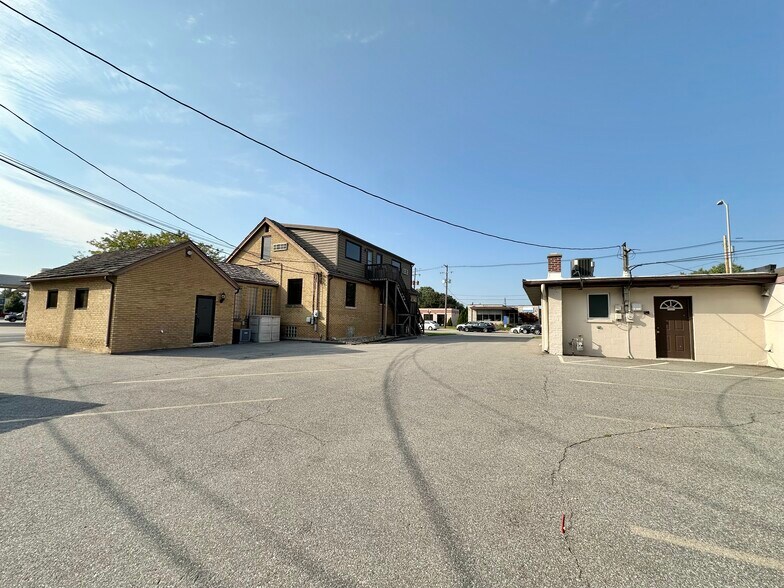 More Photos Of 510 Ridge Rd, Munster Office For Lease